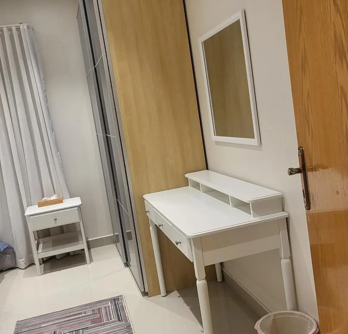 شقة دور ارضي Vip ثلاث غرف Rijad Apartament